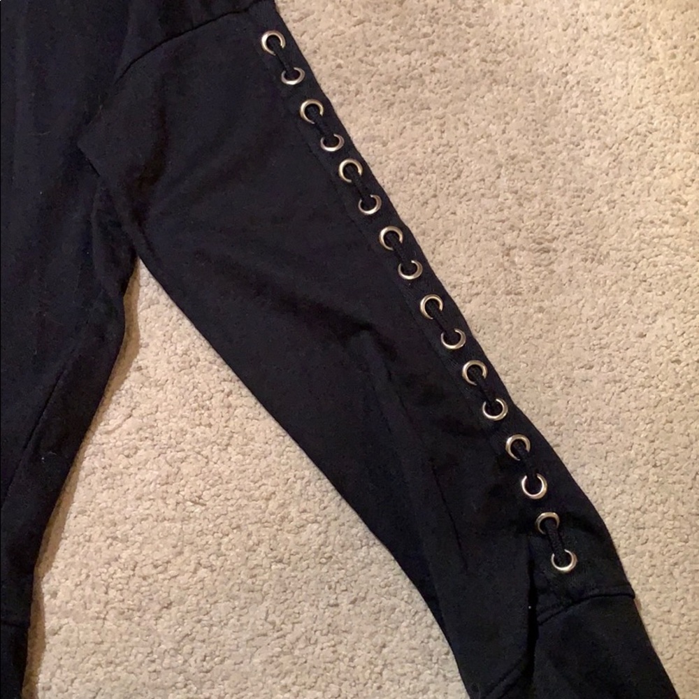 Black Sweatshirt With Ringlets And String - image 1